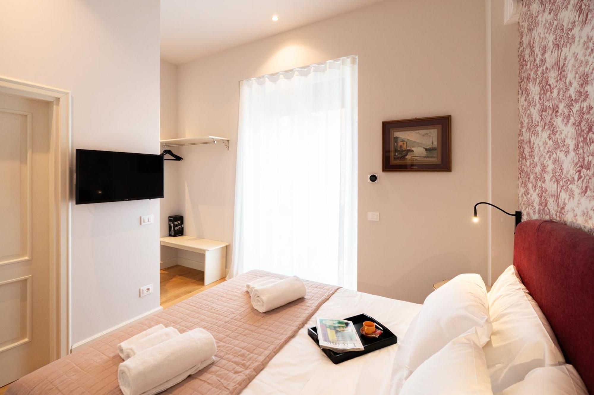 Palazzo Biasini By Postcardsfrom Hotel เวโรนา ภายนอก รูปภาพ